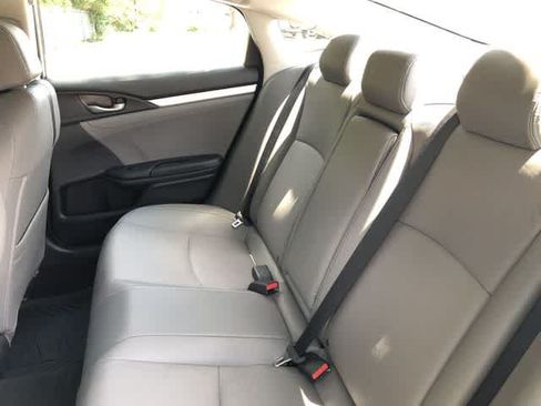 Used 2017 Honda Civic Touring image 34