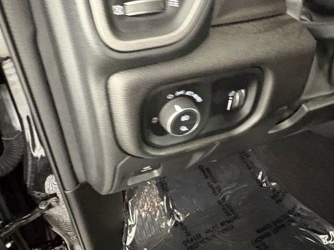 Used 2025 RAM 1500 Tradesman w/ Night Edition AWD/4WD image 13