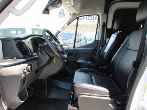 Used 2025 Ford Transit 250 148 Medium Roof w/ Load Area Protection Package RWD image 12