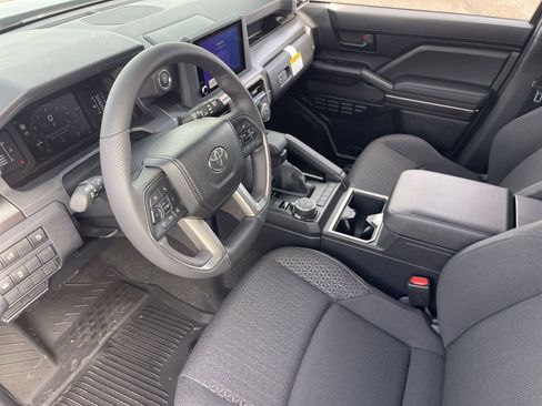 New 2026 Toyota 4Runner SR5 AWD/4WD image 11