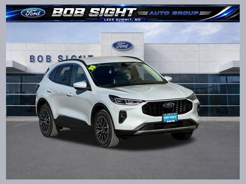 New 2025 Ford Escape SE w/ PHEV Premium Package FWD image 1