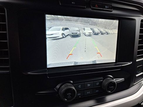 Used 2023 Ford F150 XLT image 4