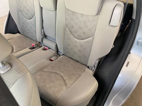 Used 2010 Toyota RAV4 2WD image 26