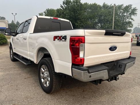 Used 2019 Ford F250 Lariat w/ Lariat Ultimate Package AWD/4WD image 9