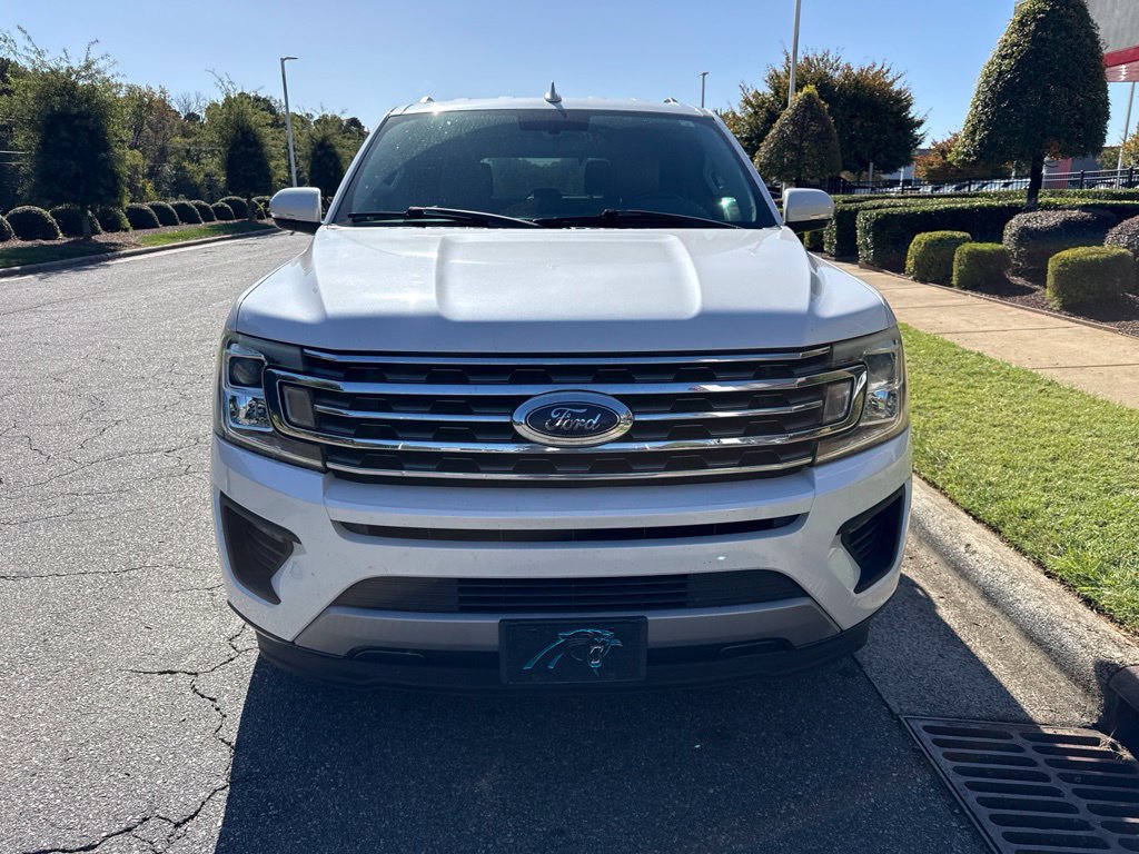 Used 2019 Ford Expedition XLT w/ Equipment Group 202A RWD image 2