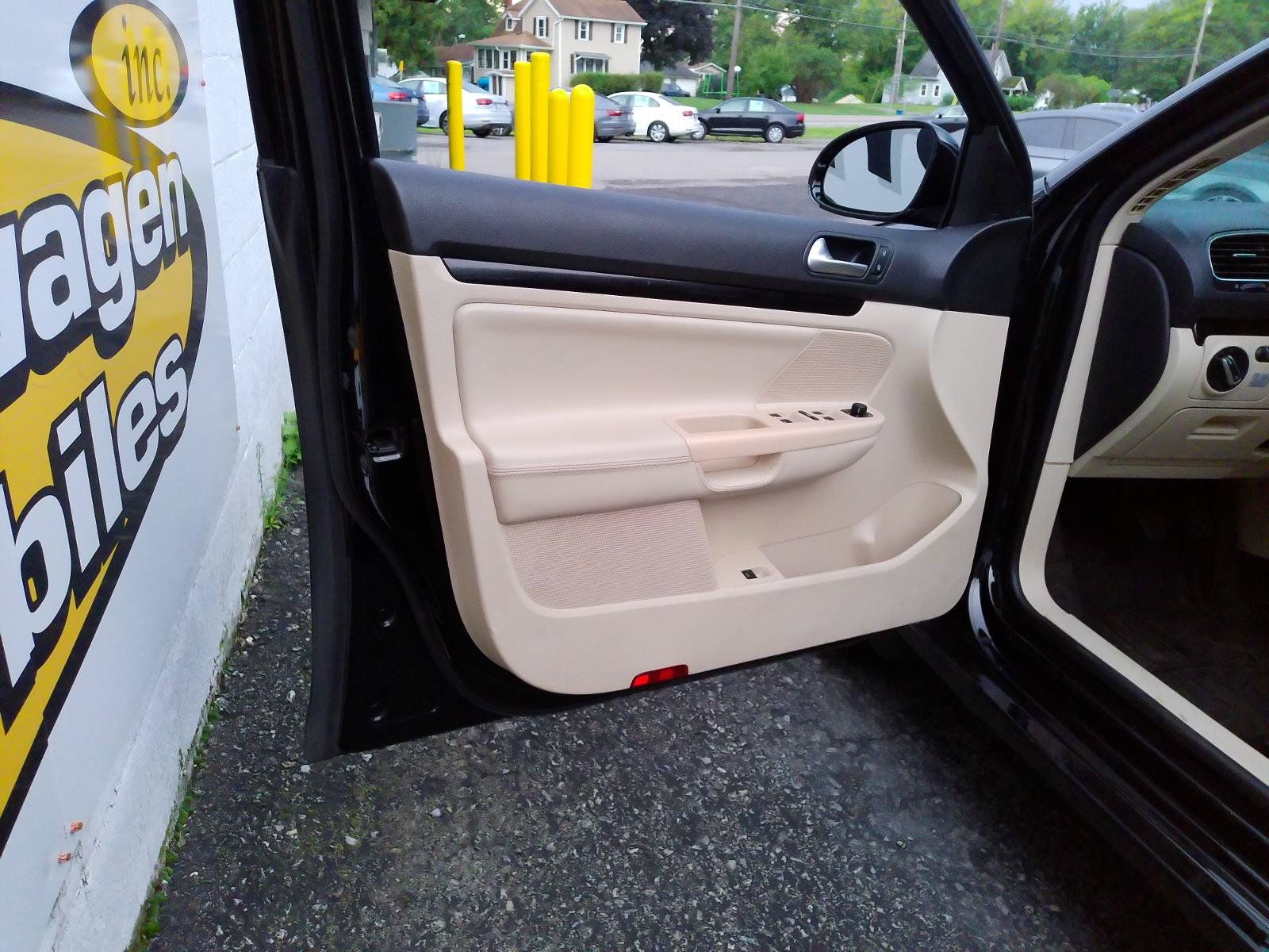 Used 2014 Volkswagen Jetta TDI FWD image 22