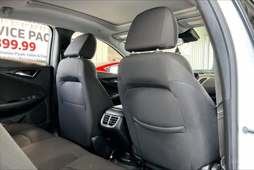 Used 2024 Chevrolet Malibu LT FWD image 20