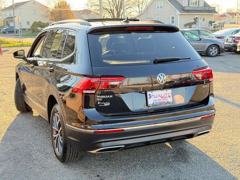 Used 2020 Volkswagen Tiguan SE w/ Panoramic Sunroof Package image 81