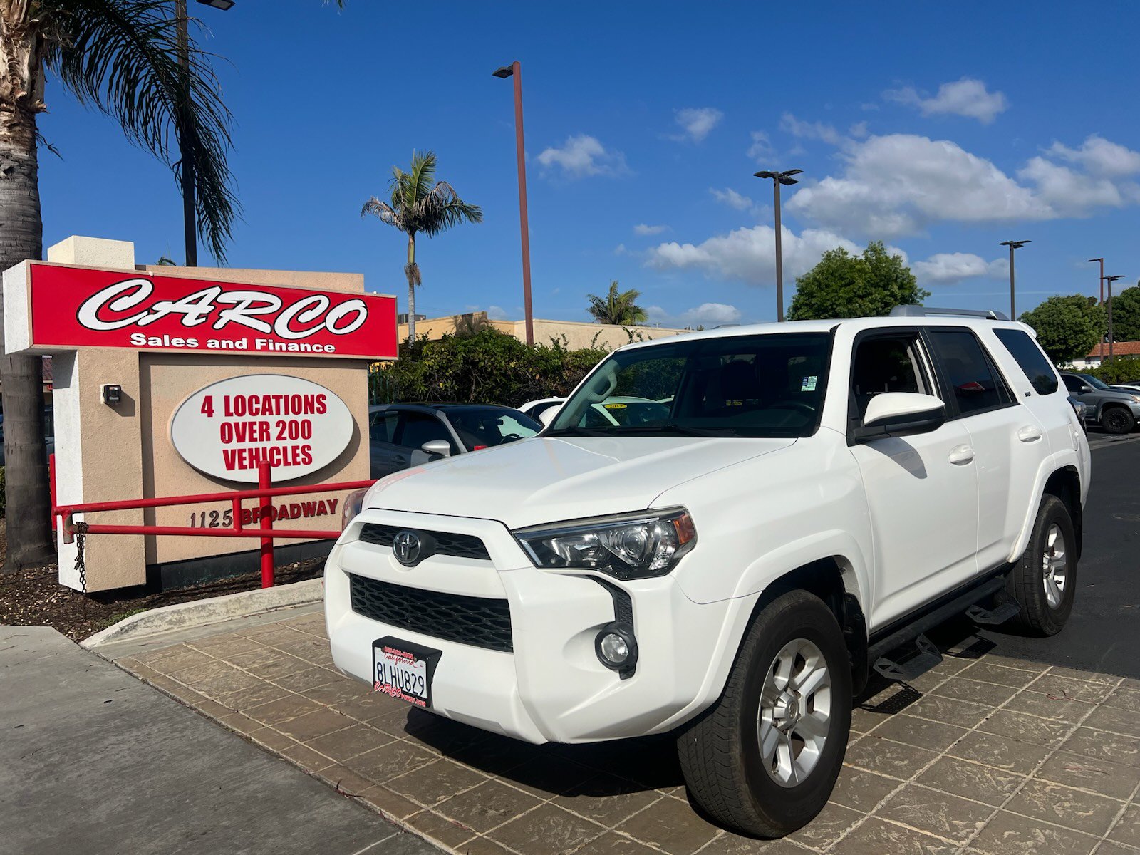 Used 2018 Toyota 4Runner SR5 AWD/4WD image 4