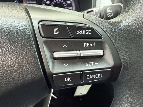 Used 2018 Hyundai Kona SE image 28