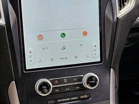 Used 2022 Ford Edge ST-Line image 23