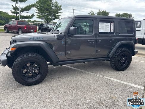 Used 2025 Jeep Wrangler Unlimited Sport S 4xe AWD/4WD image 13