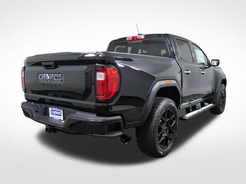 New 2026 GMC Canyon Denali w/ LPO, Denali Black Edition image 2