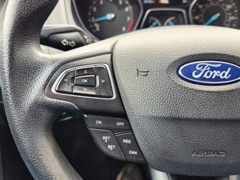Used 2018 Ford Focus SE image 20