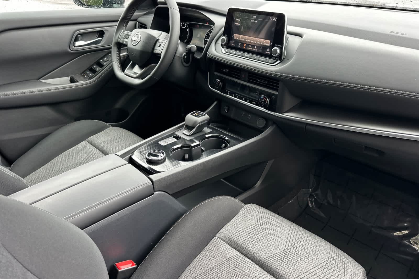 New 2026 Nissan Rogue SV AWD/4WD image 16