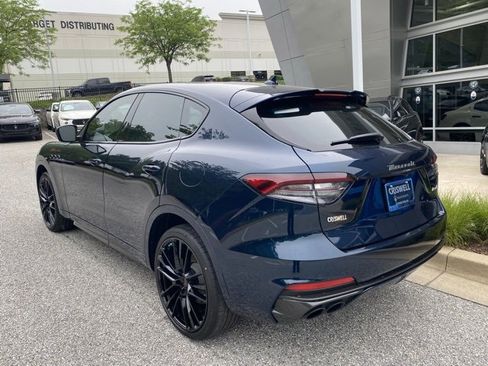 New 2024 Maserati Levante Trofeo image 7