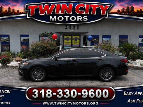Used 2018 Lexus ES 350 w/ Luxury Package w/Wood Trim FWD image 2