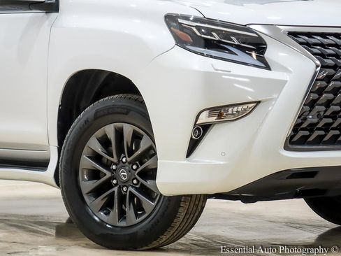 Used 2020 Lexus GX 460 Premium image 3
