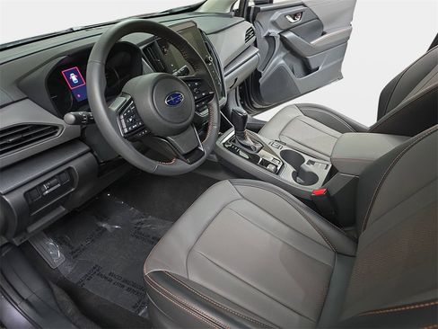 Used 2025 Subaru Crosstrek 2.5i Limited w/ Crosstrek Mirror Package image 18