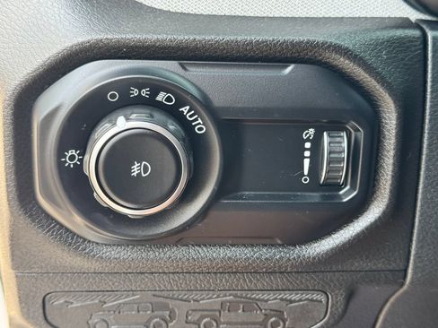 Used 2024 Jeep Wrangler Unlimited Sport AWD/4WD image 28