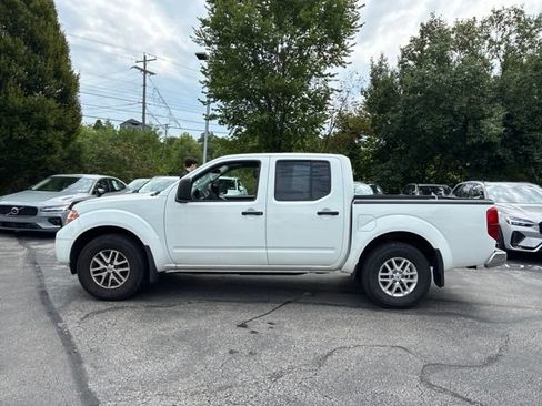 Used 2019 Nissan Frontier SV AWD/4WD image 2