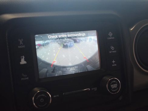 Used 2018 Jeep Wrangler Unlimited Sport S AWD/4WD image 58