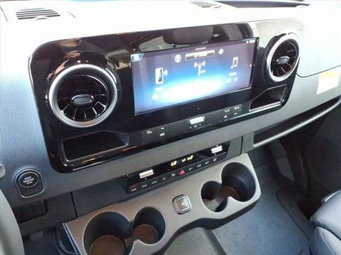 New 2026 Mercedes-Benz Sprinter 2500 image 5