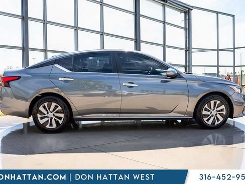 Used 2019 Nissan Altima 2.5 S FWD image 28
