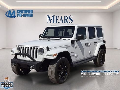 Used 2023 Jeep Wrangler Unlimited Sahara AWD/4WD image 1