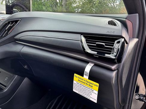 Used 2025 Acura RDX SH-AWD image 22