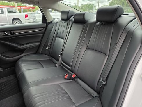 Used 2022 Honda Accord Touring image 18