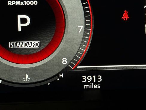 Used 2025 Nissan Rogue SL w/ Tech Package FWD image 19