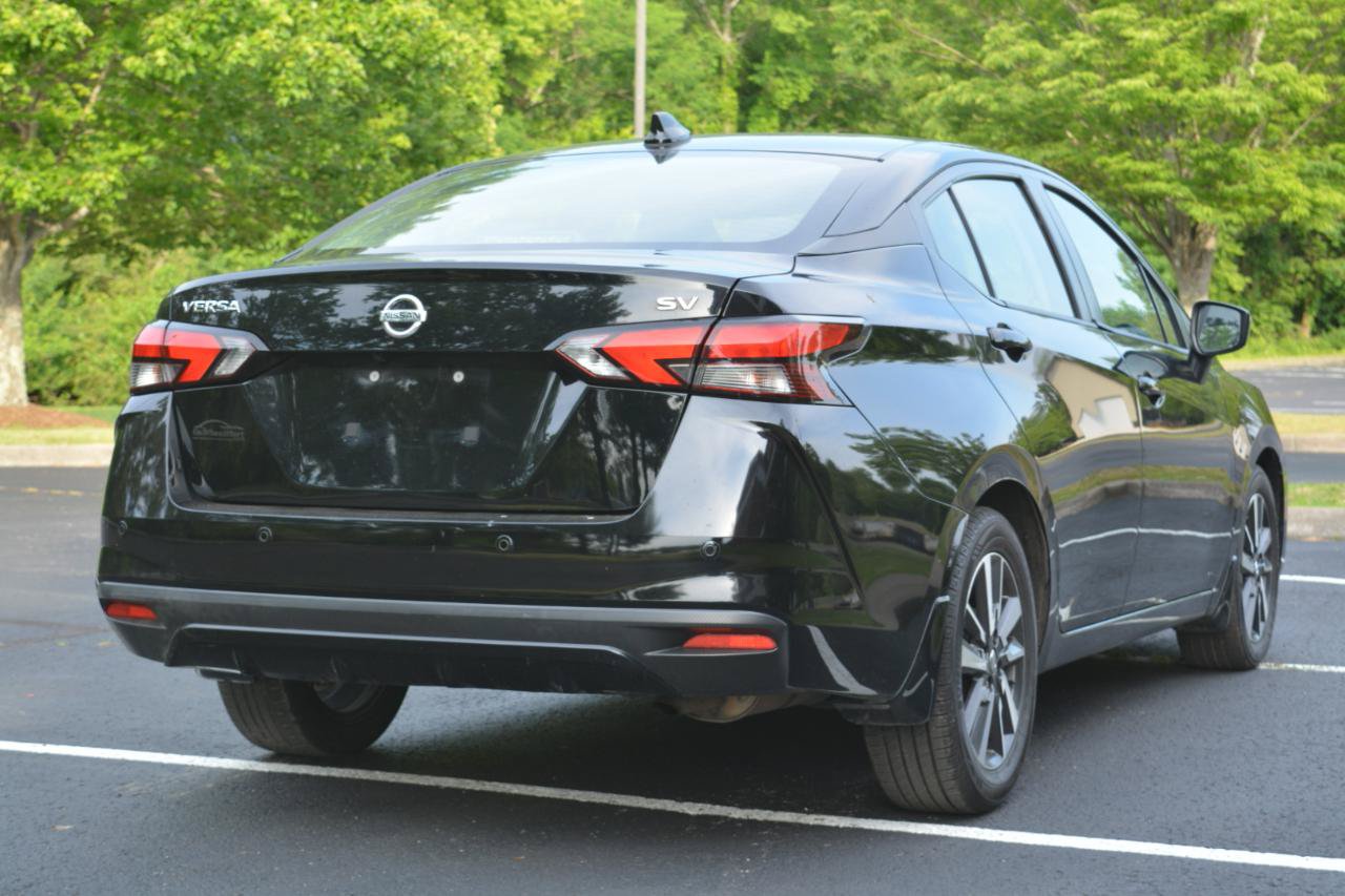 Used 2021 Nissan Versa SV FWD image 5