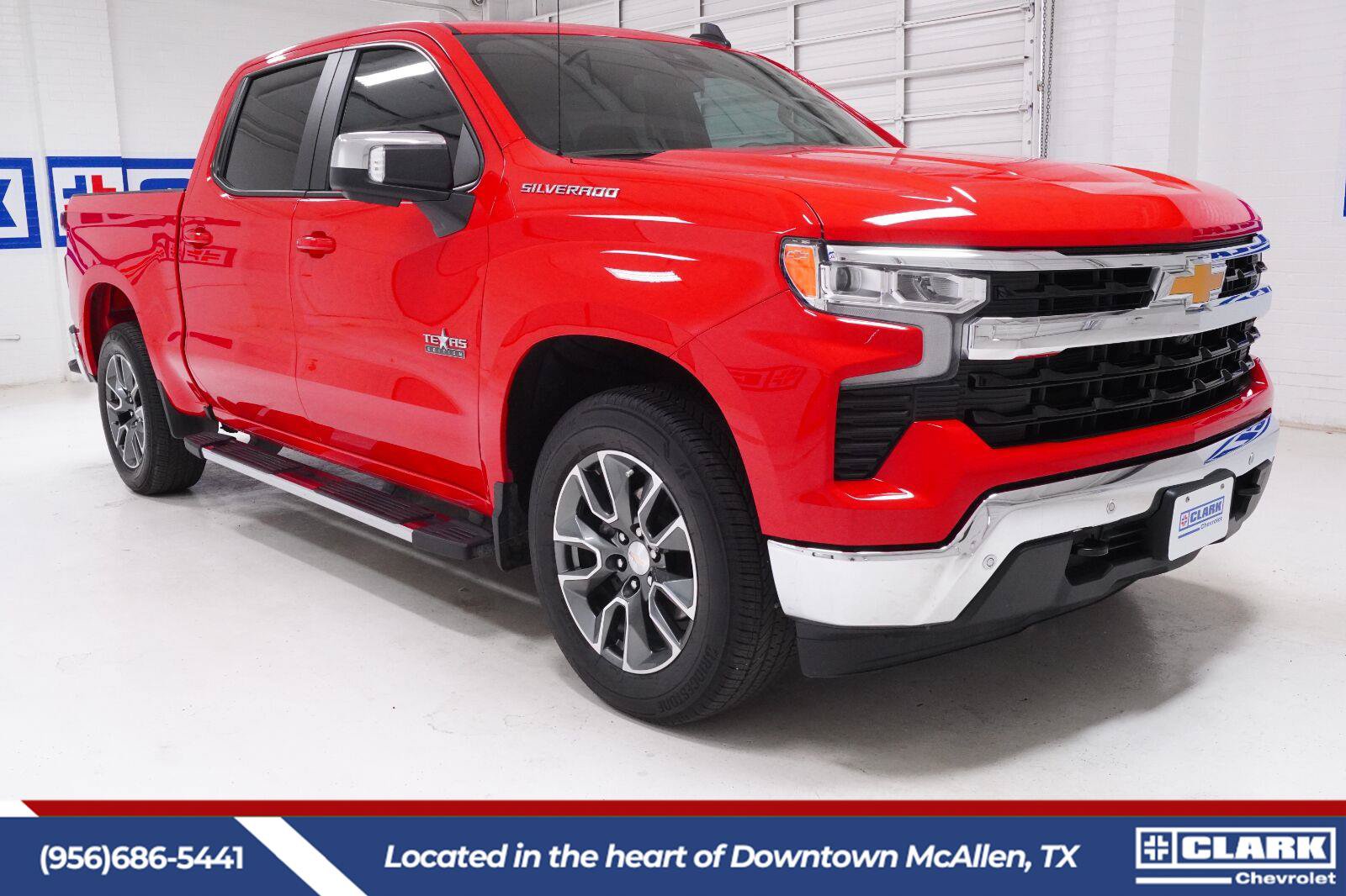 Used 2025 Chevrolet Silverado 1500 LT w/ Texas Edition Plus RWD image 3