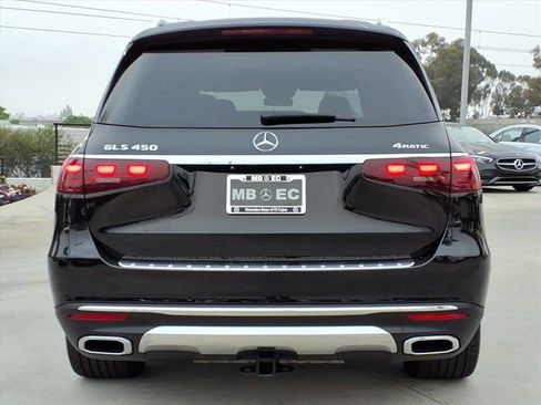 Used 2025 Mercedes-Benz GLS 450 4MATIC image 22