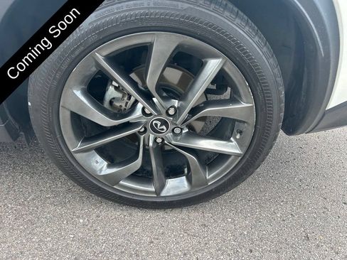 Used 2019 INFINITI QX50 Essential w/ Sensory Package AWD/4WD image 15