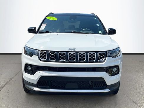 Used 2024 Jeep Compass Limited AWD/4WD image 2