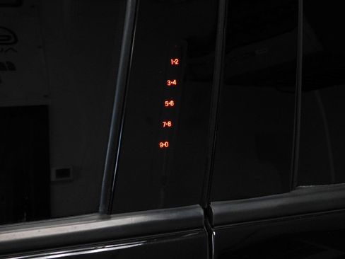 Used 2019 Ford Explorer XLT w/ XLT Desert Copper Package image 25