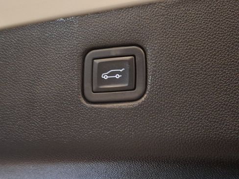 Used 2023 Chevrolet Blazer Premier w/ Driver Confidence II Package AWD/4WD image 32