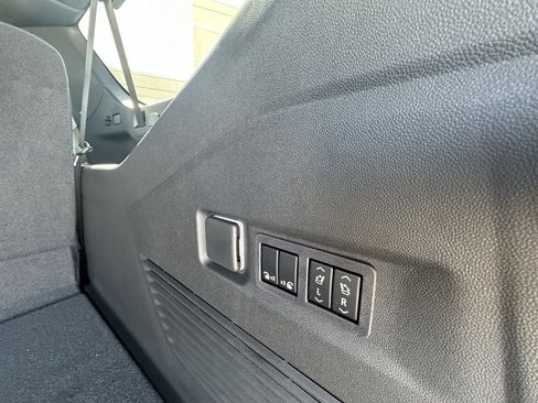 New 2026 Chevrolet Suburban Z71 w/ Comfort Package image 25