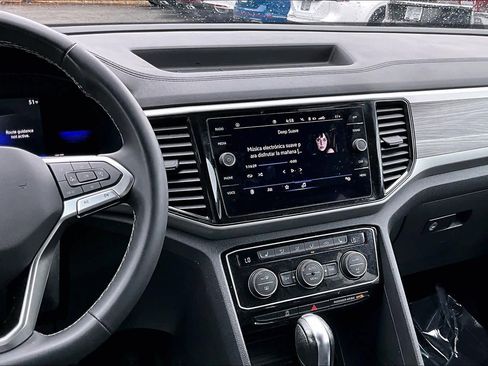 Certified 2022 Volkswagen Atlas Cross Sport SE w/ Black Wheel Package image 6