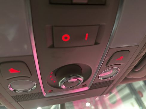 Used 2015 Audi Q7 TDI Premium Plus w/ Premium Plus Package image 18