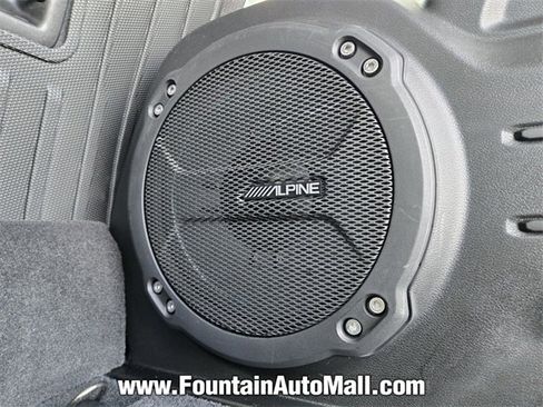 Used 2022 Jeep Wrangler Unlimited Sahara image 16