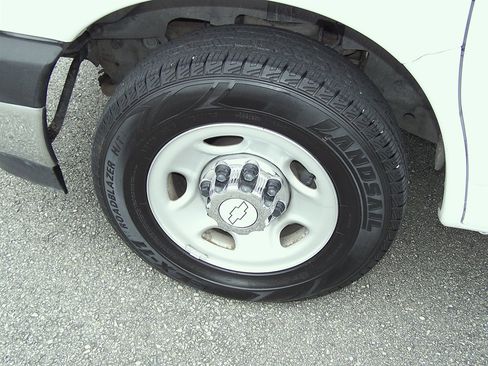 Used 2017 Chevrolet Express 2500 LT w/ LT Preferred Equipment Group image 14