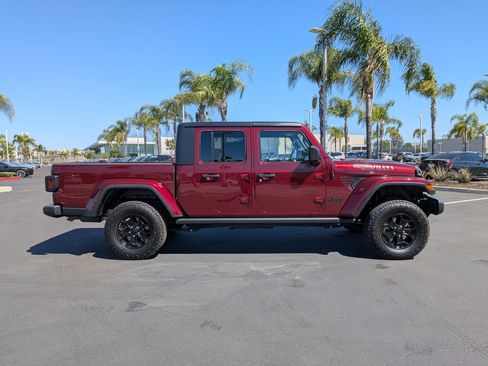 Used 2021 Jeep Gladiator Sport AWD/4WD image 10