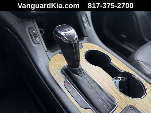 Used 2019 GMC Acadia Denali w/ Technology Package FWD image 24