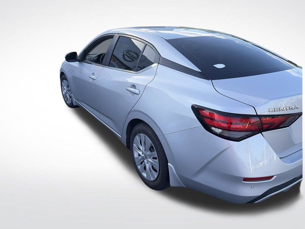 Certified 2023 Nissan Sentra S FWD image 3