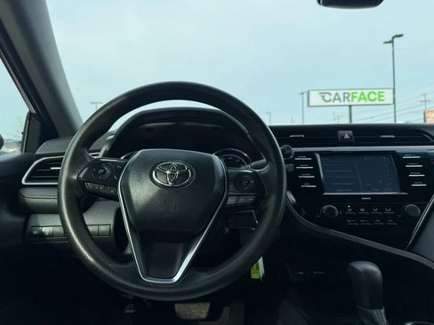 Used 2020 Toyota Camry LE image 25