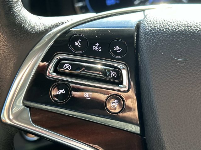 Used 2019 Cadillac Escalade Luxury w/ Escalade Sport Edition AWD/4WD image 30