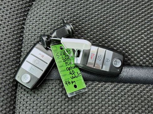 Used 2019 Kia Optima S image 28